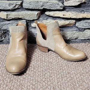 Women's Lucky Brand leather ankle heel booties sz 9.5